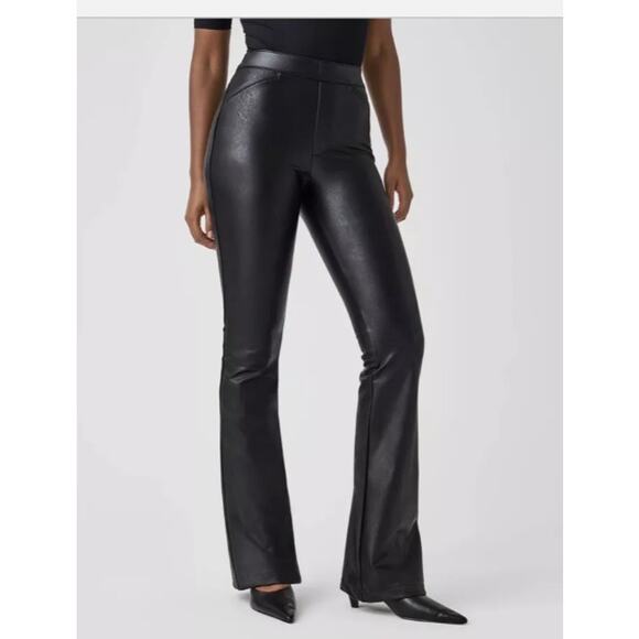 Spanx Leather Like Flare Pant Black Medium Pull-On 70s Vibes Biker Stretch Shape - Picture 1 of 14